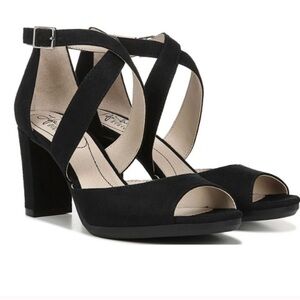Life Stride Allison Strappy Dress Sandals Black size 7.5 NWOT